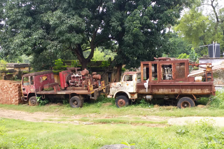 water boring vehicle