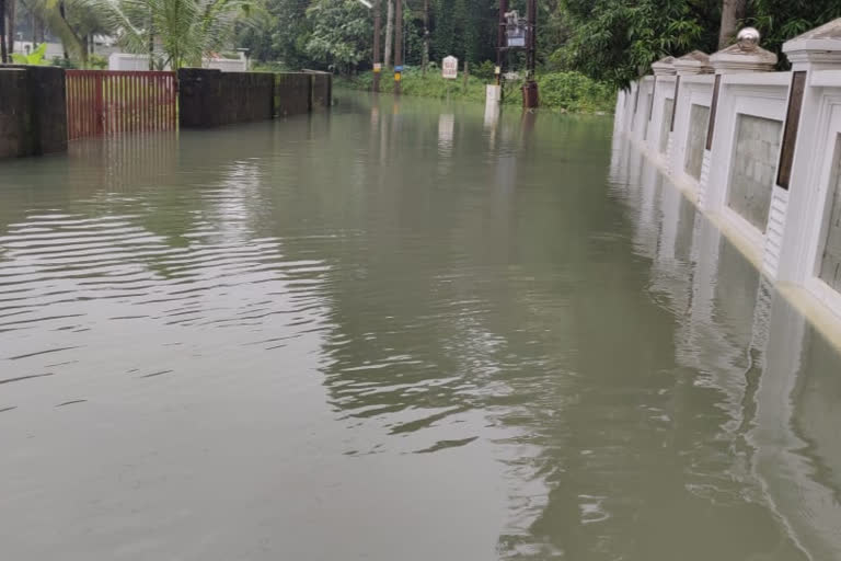 വെള്ളപ്പൊക്കം  മൂവാറ്റുപുഴ  എറണാകുളം  Heavy rain  Floods in Muvattupuzha