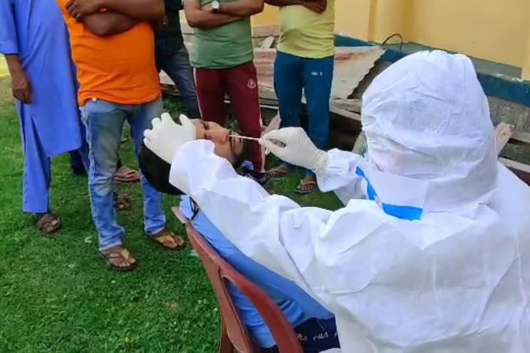 کورونا وائرس: بانڈی پورہ میں بڑے پیمانے پر سیمپلنگ شروع