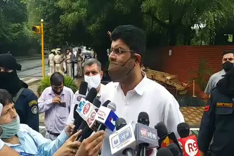 dushyant chautala on set report of liquor scam in haryana