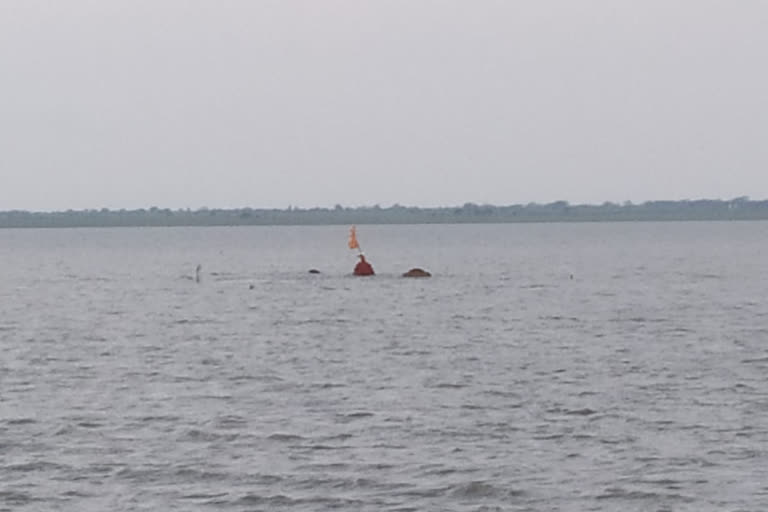 Sangameshwaram temple submerged in water