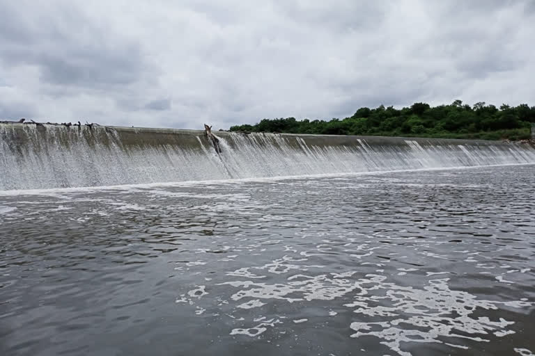 full of water flow in moya thummeda vaagu