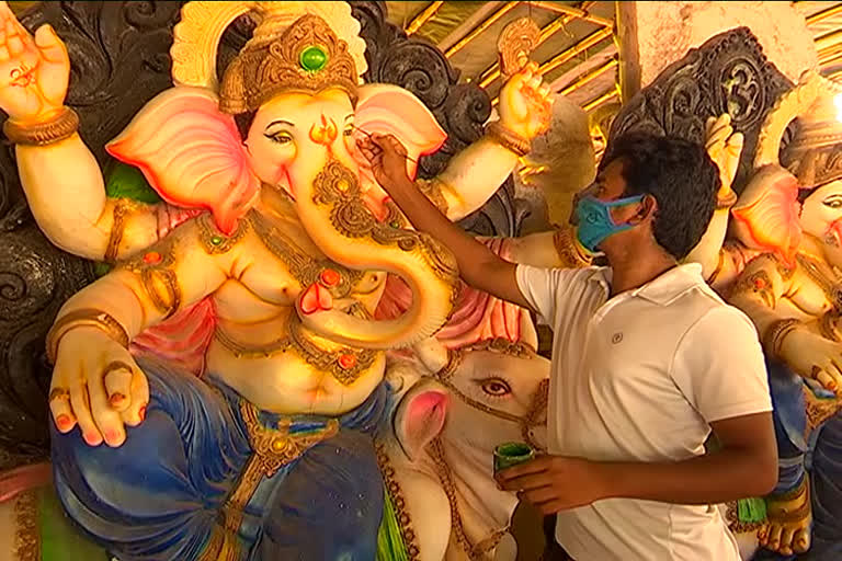 This Ganesh Chaturthi, idol makers are praying to God for survival