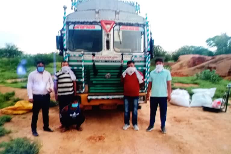 smuggler arrested  with 160 kg of hemp in nuh