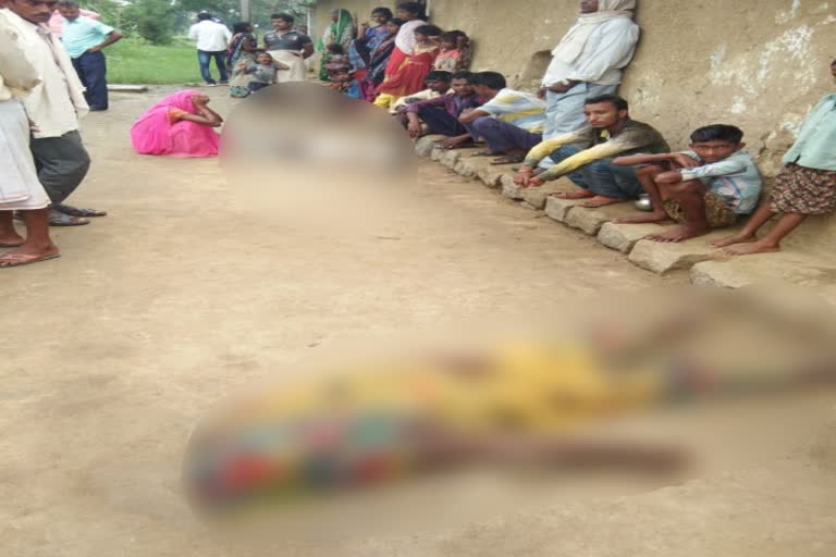 couple died due to snake bite in garhwa