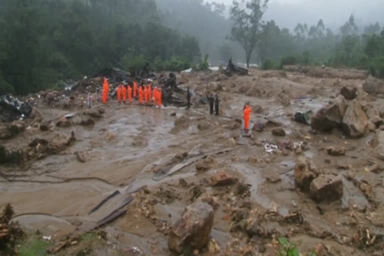 மூணாறு நிலச்சரிவு  munnar landslight  மூணாறு நிலச்சரிவு பலி எண்ணிக்கை  munnar landslight death  பெட்டிமுடி எஸ்டெட்