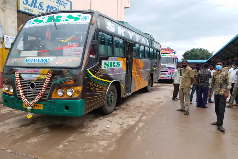 private buses running