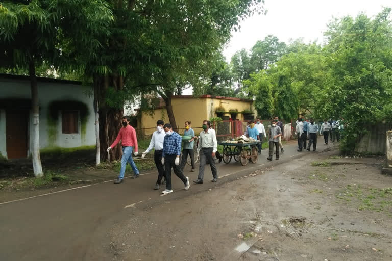 railway station and colony cleaned