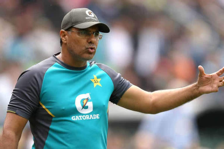 Southampton, Pakistan, coach Waqar Younis, England