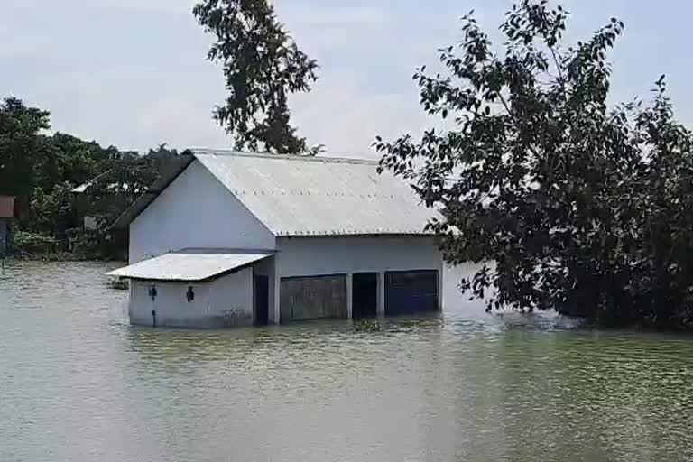 ৰাজ্যত এতিয়াও বানত প্ৰভাৱিত হৈ আছে ১৪ হাজাৰতকৈ অধিক লোক