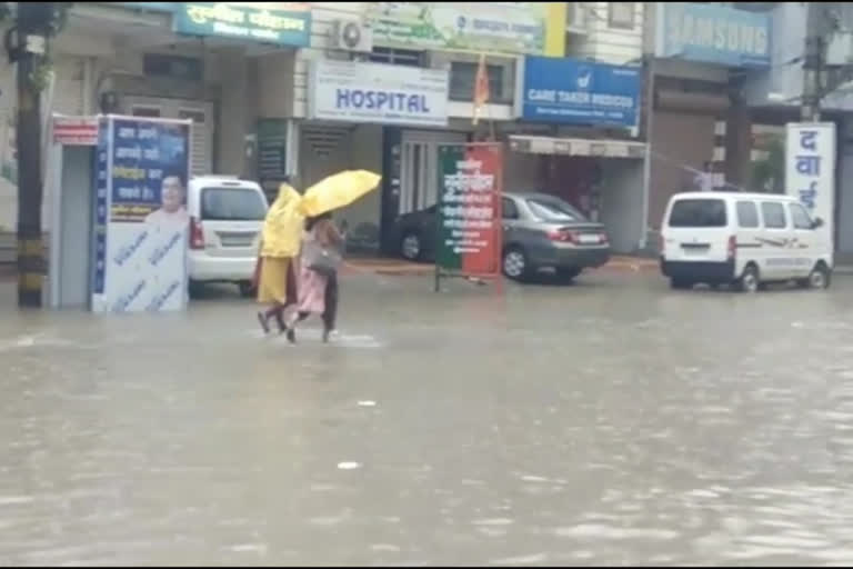 heavy rain continue in capital, delhi weather update