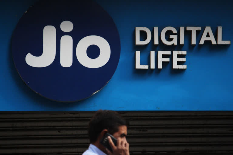 ByteDance in talks with Reliance Jio to sell its India biz