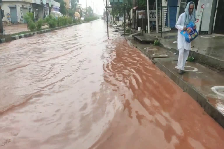 water logging in gannaur after heavy rain