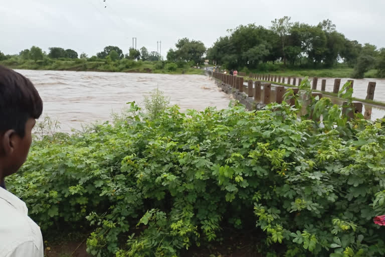 Rivers in spate due to rain for 36 hours in harda