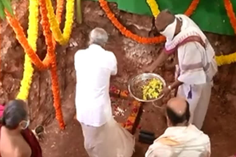 foundation stone to tirumala srvari pakamani building in tirupathi