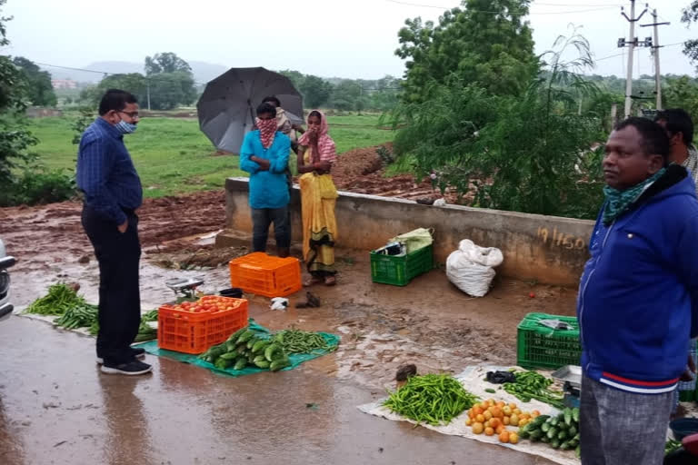 collector sarmaan chouhan purchased vegetables at nagarkurnool