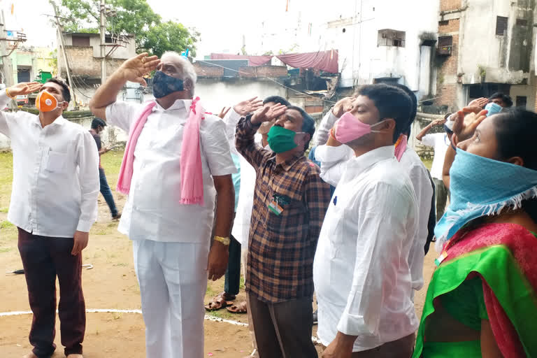 sirpur mla koneru konappa flag hosting in kagaznagr