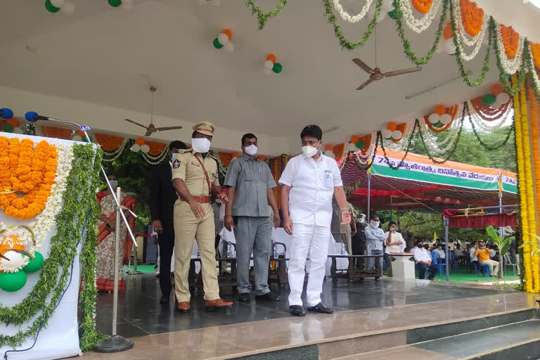 minister adimulapu suresh natinal flag inauguration in kadapa