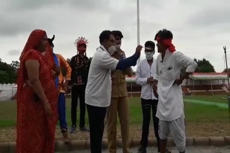 Street theater presented on Independence Day in government offices