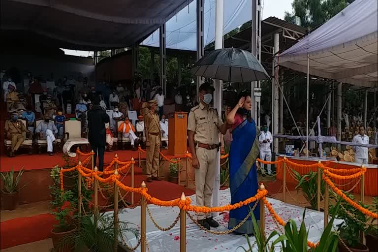 आरुषि मलिक, hoisted flag, स्वतंत्रता दिवस, अजमेर न्यूज