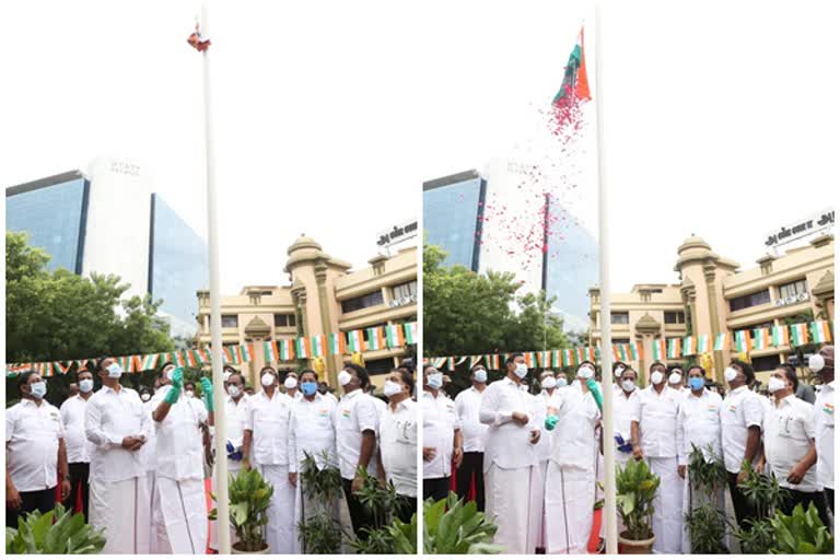 DMK leader hoisted flag first time in anna arivalayam