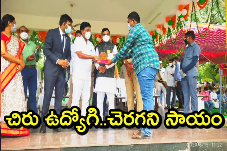 అలుపెరగని సేవాయోధుడు... కరోనా బాధితులకు ఆత్మీయ బంధువు