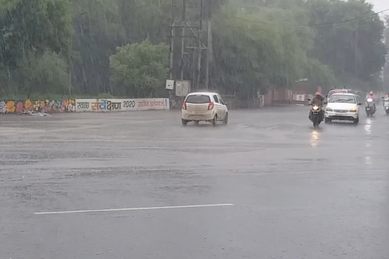 Rain after a long wait in ujjain