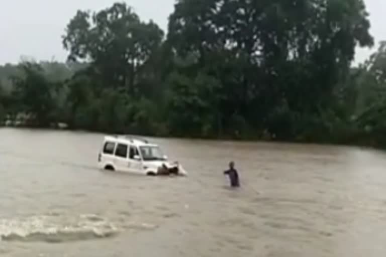 heavy rain in Bastar