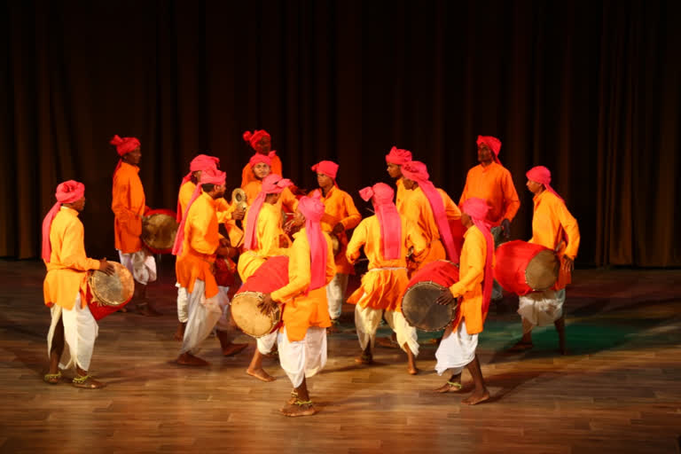 Bharatiya tribal dance performed