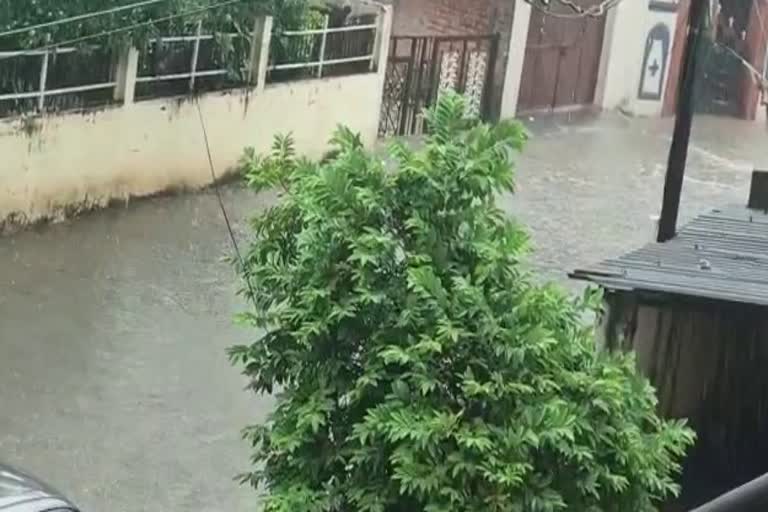 city-became-waterlogged-due-to-heavy-rains-in-bilaspur