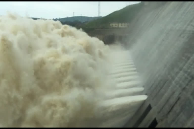 Heavy rainfall at Hirakud