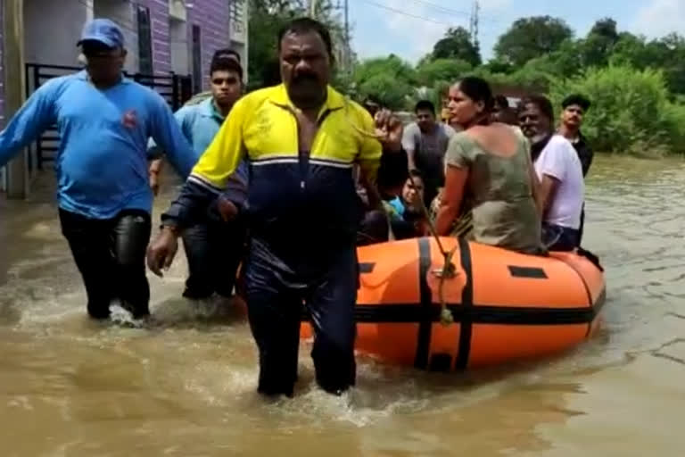 Water filled in the Tilhari area of ​​Jabalpur