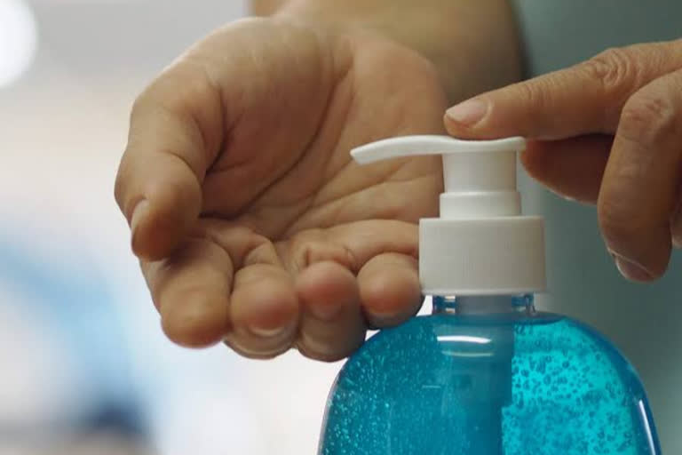 Be careful Sale of counterfeit hand sanitizers in the market