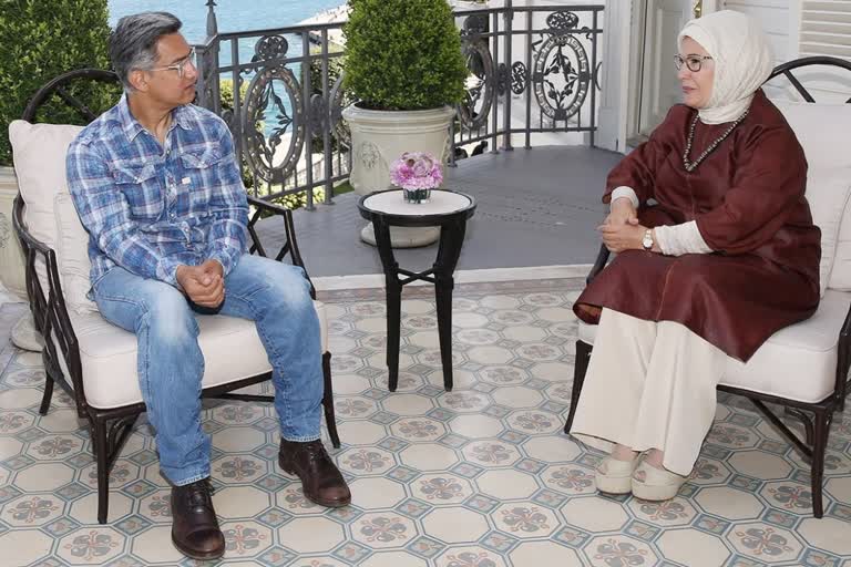 VHP on Aamir meeting Turkey First Lady