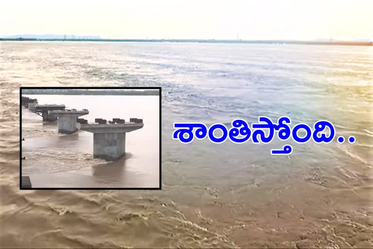 godavari-flood-recedes-slightly-in-bhadrachalam