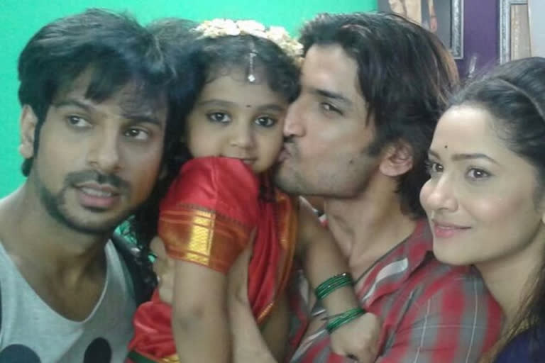 sushants pavitra rishta co-actor karan veer posts old pics with late star and ankita