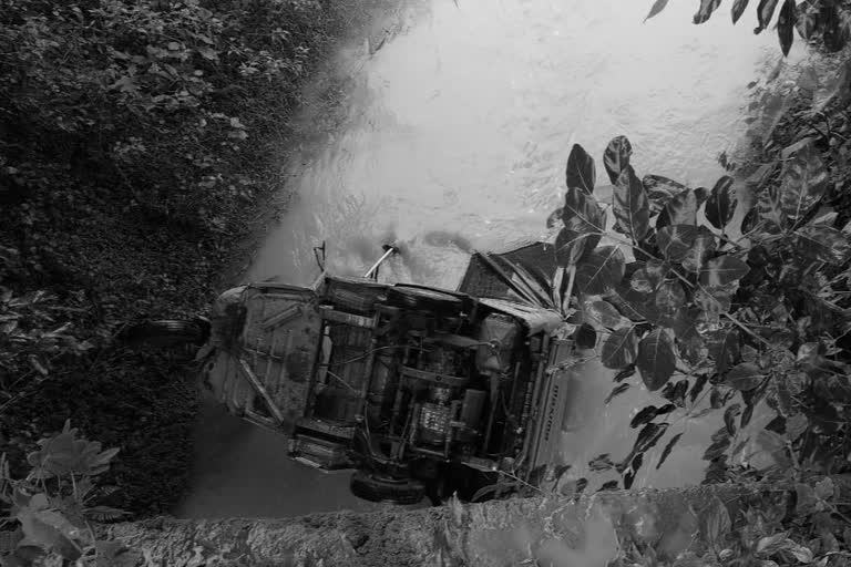 auto rolled down after hitting culvert in visakha agency