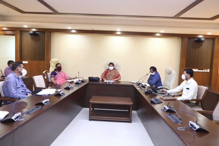 Minister Meena Singh took departmental meeting