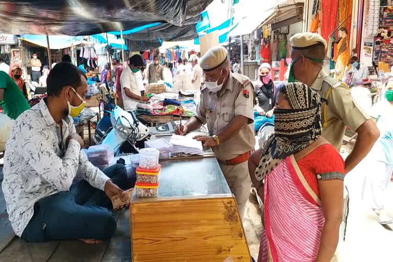 social distancing in market, Covid 19 Guideline, Alwar Bangle Market