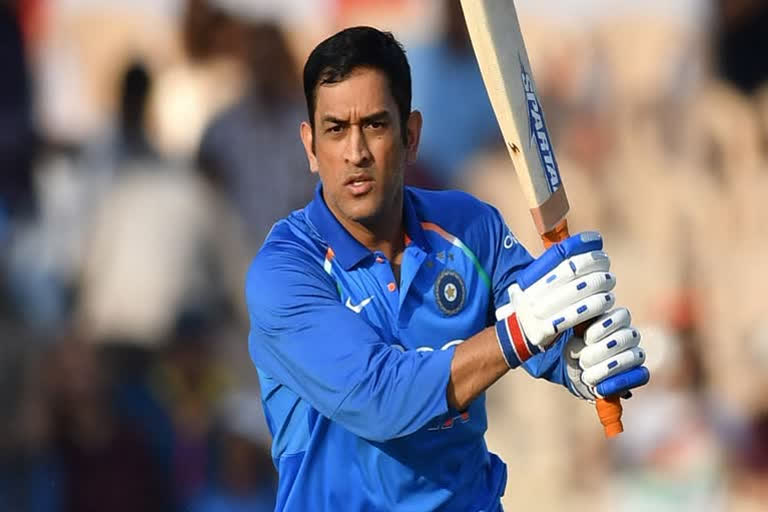 Dhoni