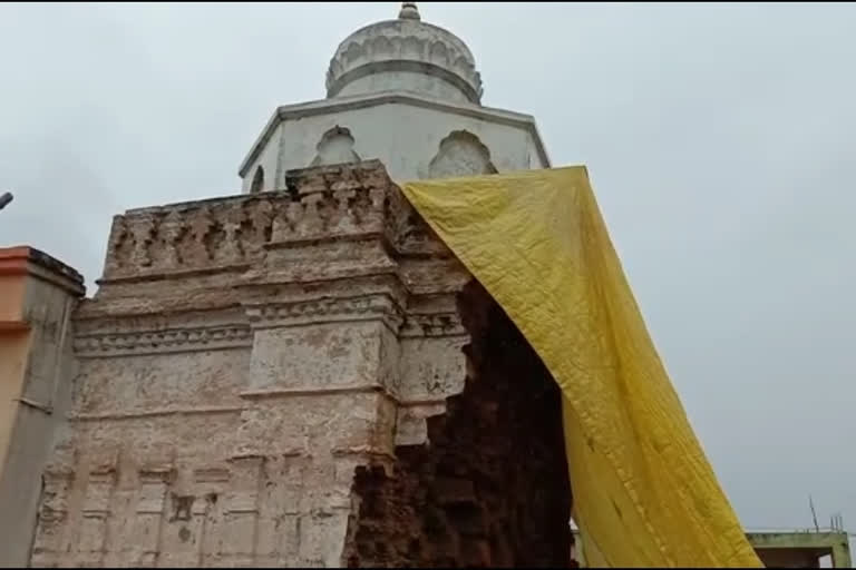 ancient siddeshwar temple