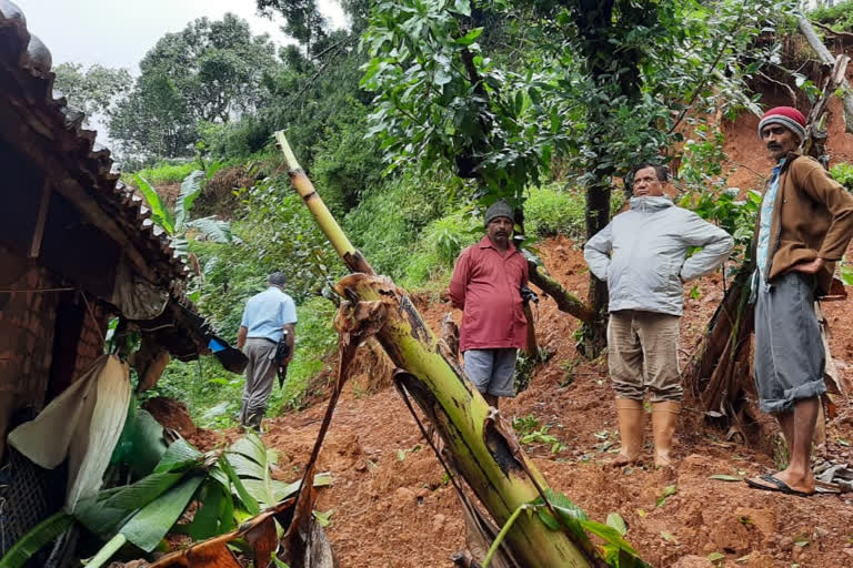 KG Bopaiah visits Madikeri flood affected areas