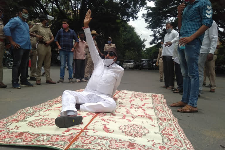 Vatal Nagaraj protest in Bangalore