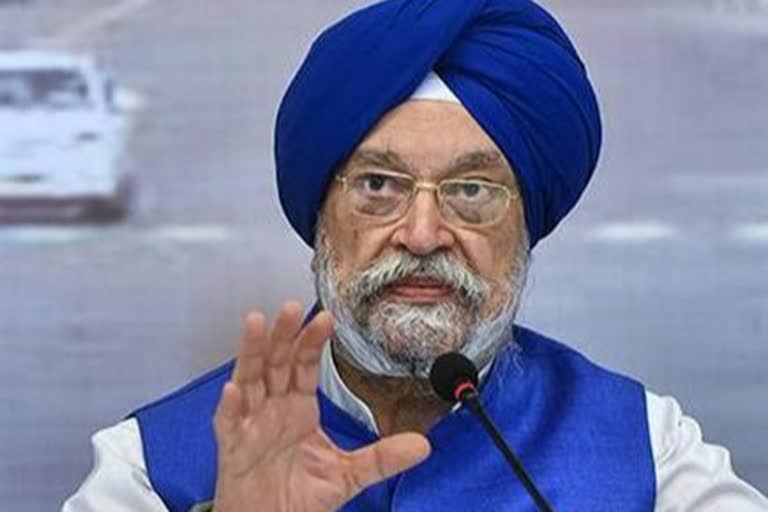 PM SVANidhi: Puri launches mobile app to process loan applications of street vendors Union minister Hardeep Singh Puri Puri PM SVANidhi scheme பிரதம மந்திரி நடைபாதை வியாபாரிகள் ஆத்மநிர்பார் நிதி நடைபாதை வியாபாரிகளுக்கு கடன் உதவி ஹர்தீப் சிங் பூரி