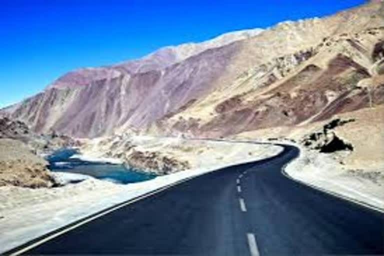 INDIA CONSTRUCTING NEW ROAD IN LADAKH