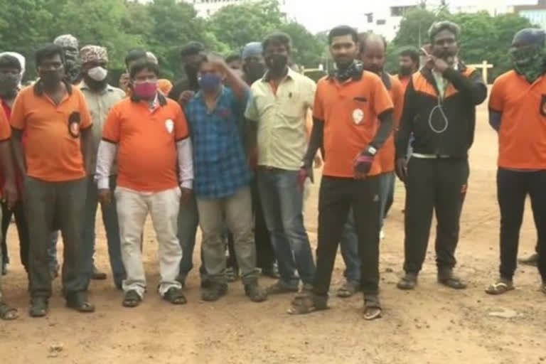 Chennai: Swiggy delivery executives protest as pay-per-order reduced