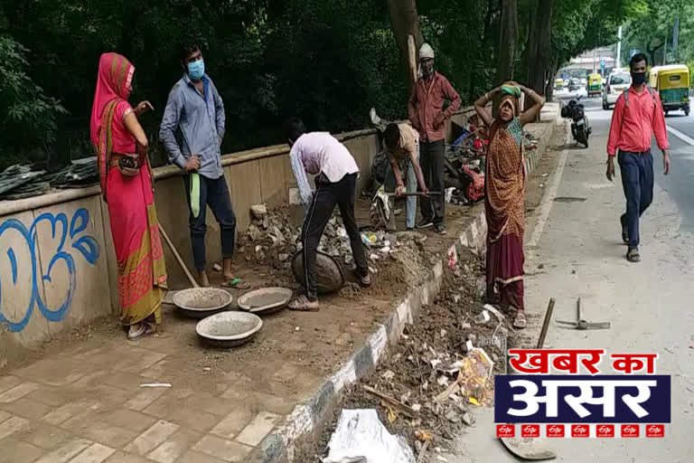 work of removing debris from road starts at panchsheel park after etv bharat news