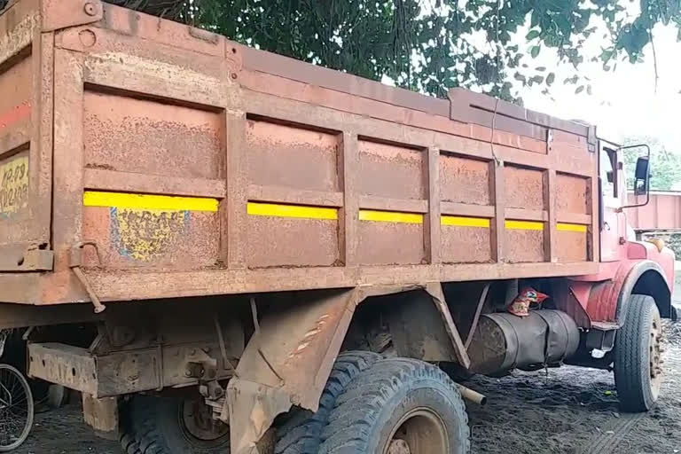 Dumper hits bike rider