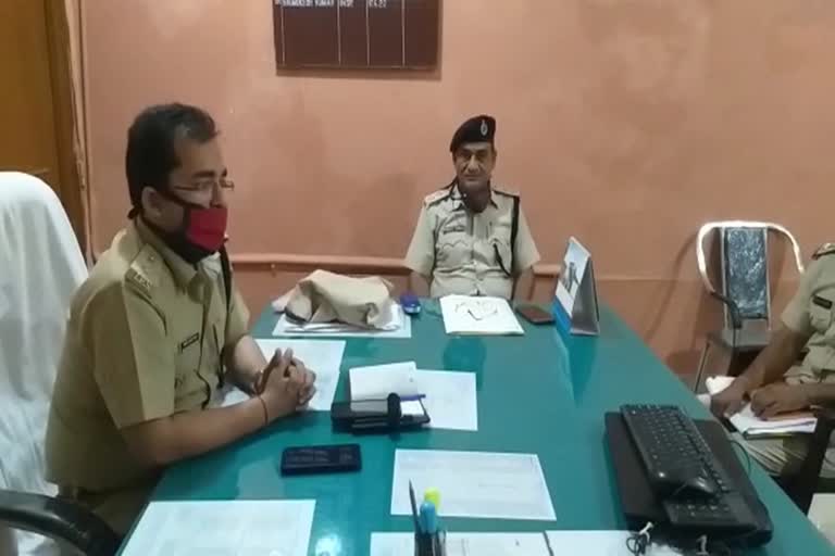 kaithal sp shashank kumar surprise inspection of pundri police station