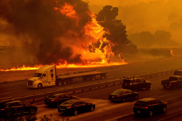 At least 5 people killed in Northern California wildfires